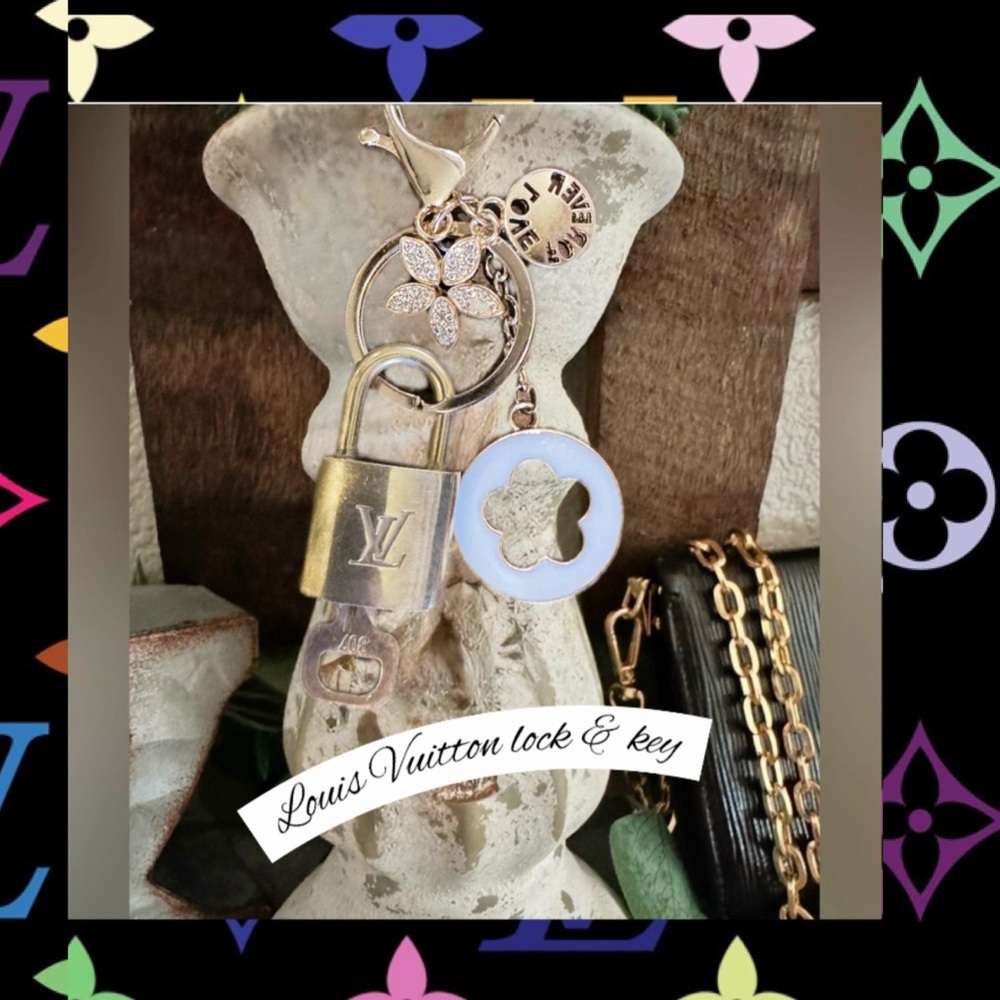 🔑 Louis Vuitton Vintage Lock & Key #342 - Picture 1 of 8